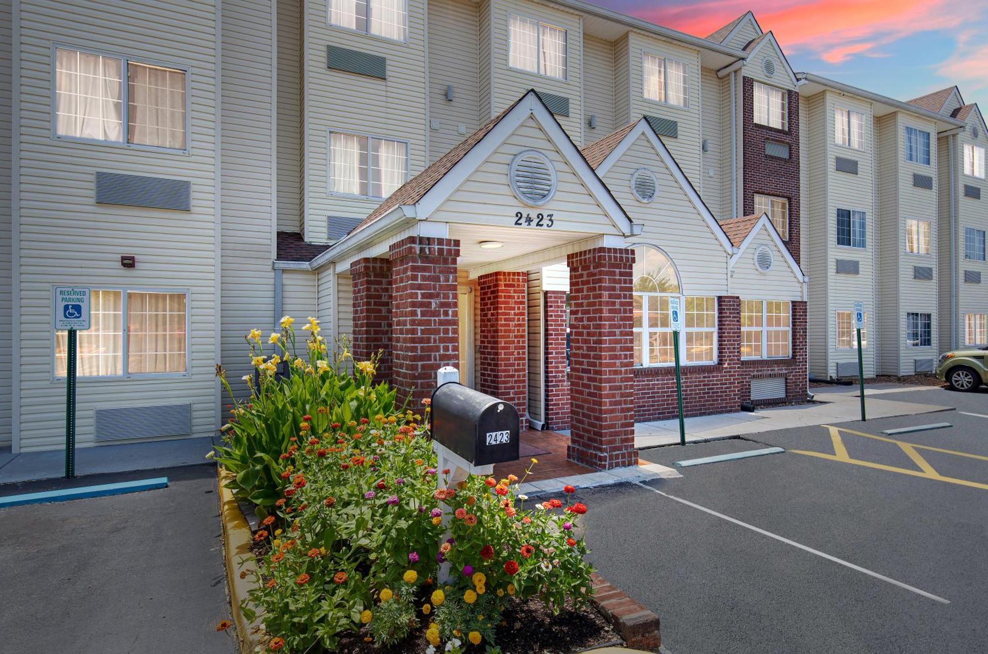 Microtel Inn And Suites By Wyndham - Cordova Memphis Exterior foto